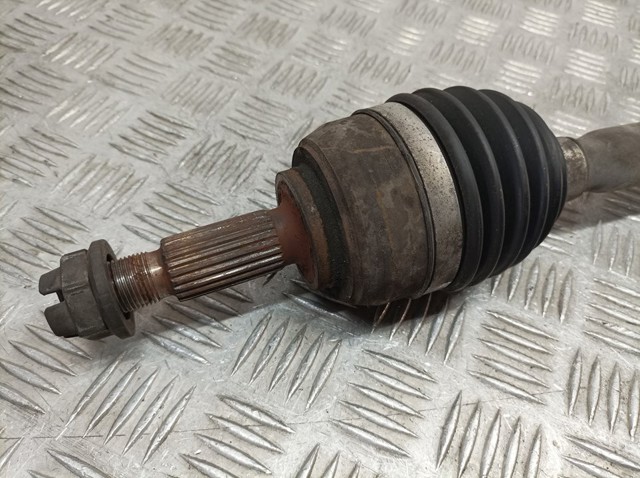 8200661555 RENAULT Полуось (привод) передняя левая купить в Львов