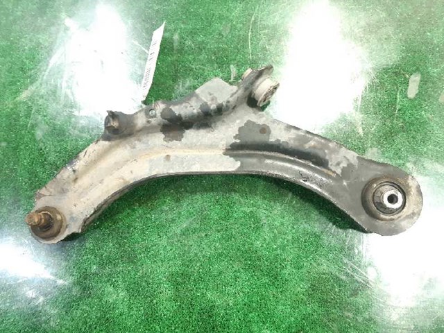 8200679063 RENAULT Рычаг передней подвески нижний левый купить в Днепр