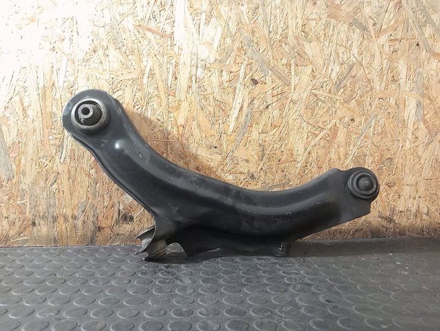 8200679067 RENAULT Нижний рычаг купить в Чернигов