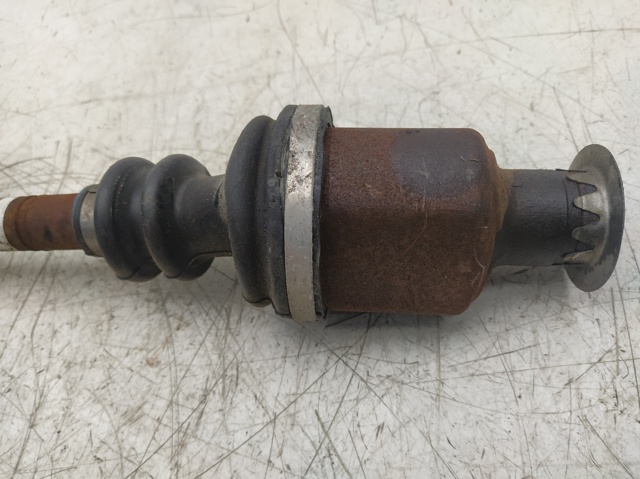 8200684084 RENAULT Правая полуось купить в Ужгород