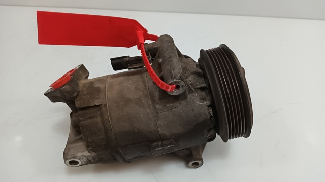 RENAULT 8200688814 Компрессор кондиционера в наличии Черкассы