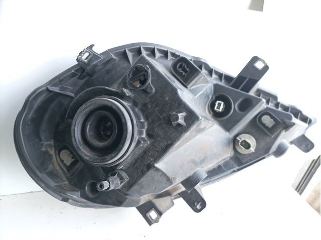 OPEL 8200701354 Левая фара в наличии Черновцы