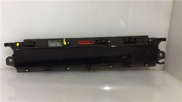 RENAULT 8200704463 Панель приборов в наличии Ужгород