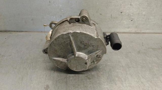 RENAULT 8200720558 Насос вакуумный в наличии Полтава