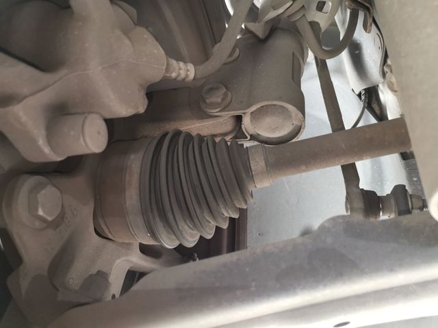 Semieixo (acionador) dianteiro direito 8200725500 RENAULT