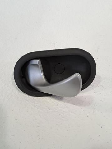 Maçaneta interna dianteira/traseira da porta esquerda 8200730861 RENAULT