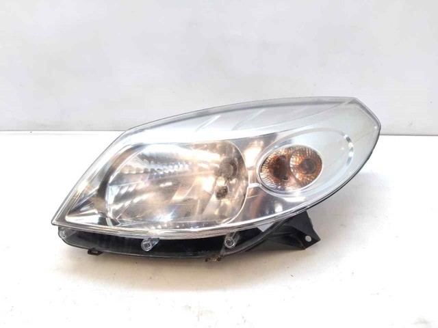 RENAULT 8200733878 Левая фара в наличии Ужгород
