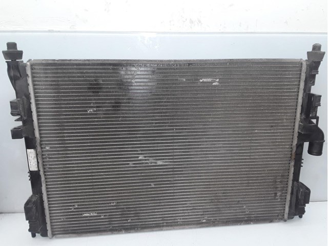 radiador de água para Dacia Sandero Basic / 02.09 - 12.13 D4FF7 8200735039
