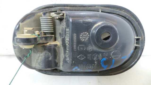 RENAULT 8200735218 Ручка двери правой внутренняя передняя/задняя в наличии Сумы
