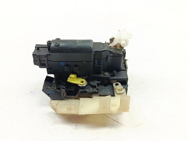 RENAULT 8200735227 Замок водительской двери в наличии Павлоград