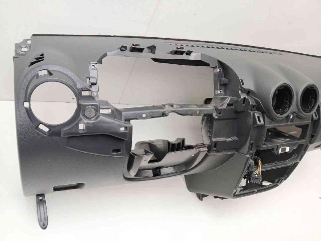 RENAULT 8200739433 Панель салона передняя "торпедо" в наличии Винница