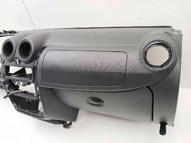 RENAULT 8200739433 Панель салона передняя "торпедо" в наличии Винница