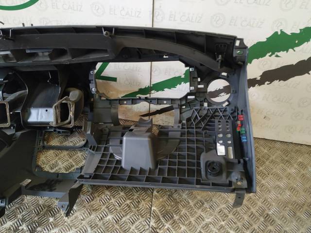 8200739435 RENAULT Панель салона передняя "торпедо" купить в Ужгород