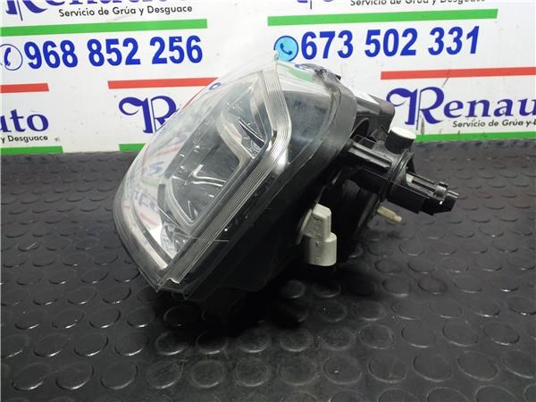 RENAULT 8200744753 Левая фара в наличии Чернигов