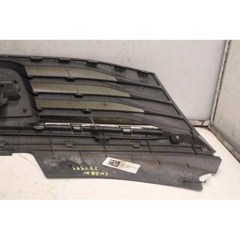 8200748240 RENAULT Решетка радиатора купить в Житомир