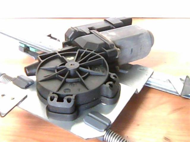 8200748381 RENAULT Стеклоподъемник передней левой двери купить в Николаев