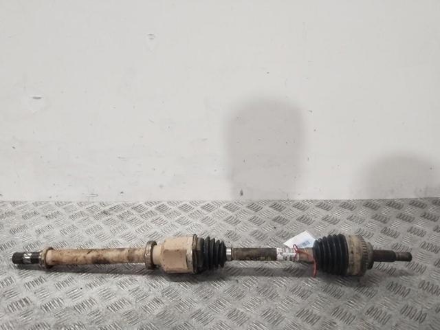 Semieixo (acionador) dianteiro direito 8200749390 RENAULT