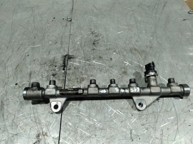 8200750048 RENAULT Распределитель топлива (рампа) купить в Чернигов