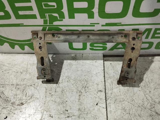8200761565 RENAULT Балка передней подвески (подрамник) передняя купить в Украина
