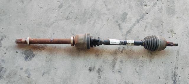 RENAULT 8200786810 Полуось (привод) передняя правая в наличии Полтава