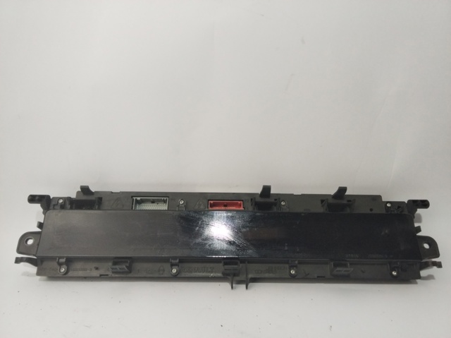 RENAULT 8200787774 Панель приборов в наличии Украина