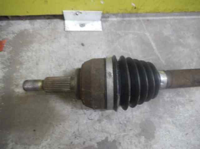8200790517 RENAULT Полуось (привод) передняя правая купить в Киев