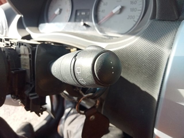 Controle remoto limpo para Dacia Sandero (2008-...) 1.5 DCI K9KB796 8200792587