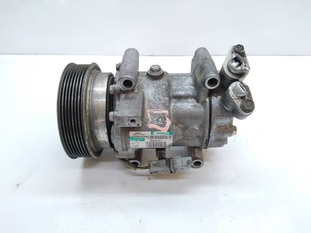 Compressor de ar condicionado para Renault Twingo II 1.2 16V (CN0K, CN0V) D4FJ7 8200819568