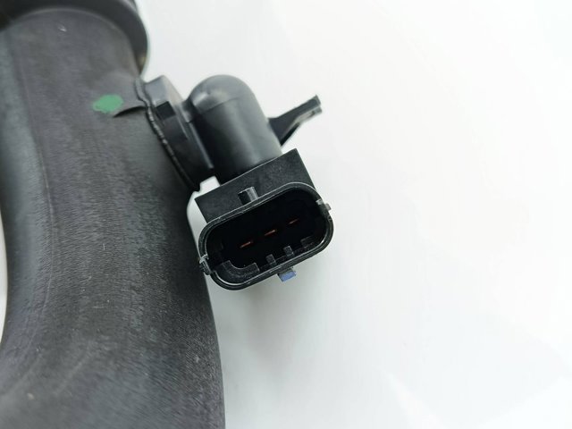 Mangueira (cano derivado) esquerda de intercooler 8200852008 RENAULT