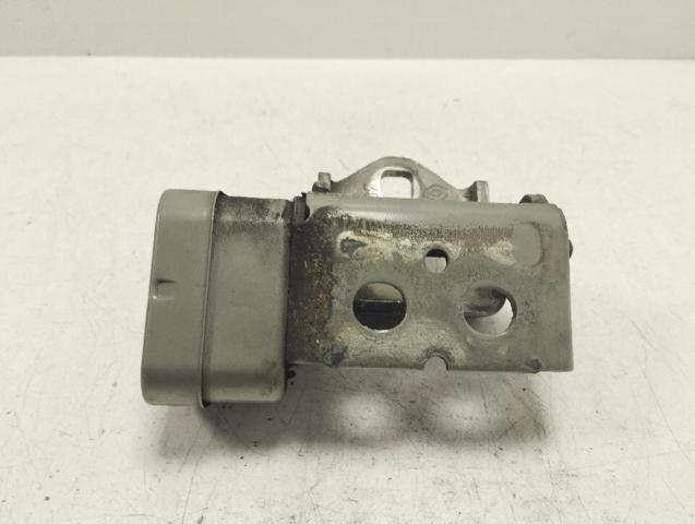 RENAULT 8200885636 Петля двери передней правой в наличии Кривой Рог