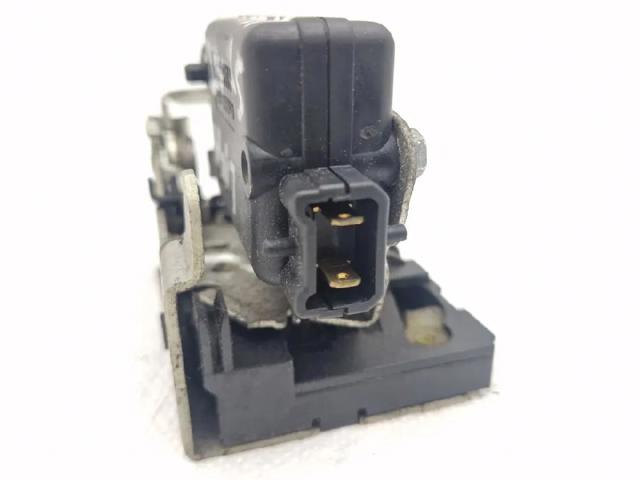 RENAULT 8200928450 Замок водительской двери в наличии Ирпень