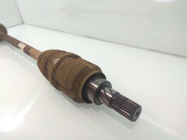 Semieixo traseiro 8200939996 RENAULT