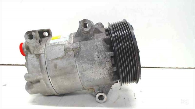 RENAULT 8200940233 Компрессор кондиционера в наличии Украина