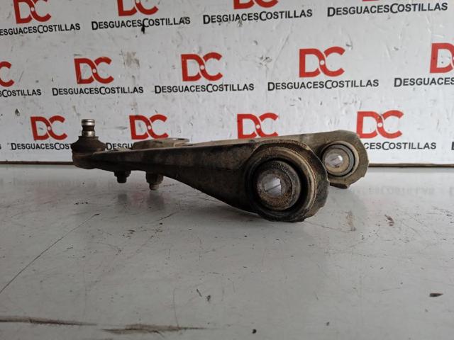 RENAULT 8200942413 Рычаг передней подвески нижний правый в наличии Житомир