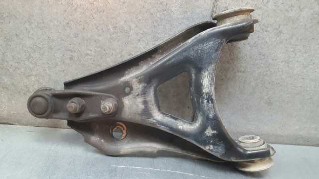 8200942413 RENAULT Рычаг передней подвески нижний правый купить в Ирпень
