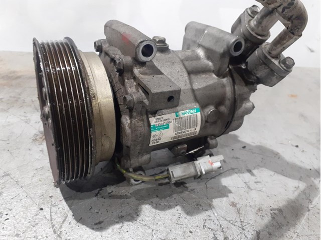 Compressor de ar condicionado para Renault Clio III (BR0/1,BR0/1) (2005-2014) 1.6 16V (BR05,BR0B,BR0y,BR15,BR1J) g/k4m C8 8200953359