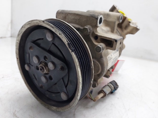 Compressor de ar condicionado para Renault Clio Grandtour 1.5 dci (kr0h, kr1s) k9k764 8200953359