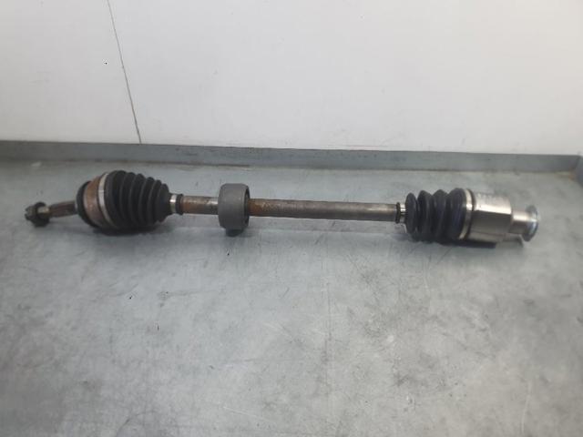8200985007 RENAULT Полуось (привод) передняя правая купить в Черкассы