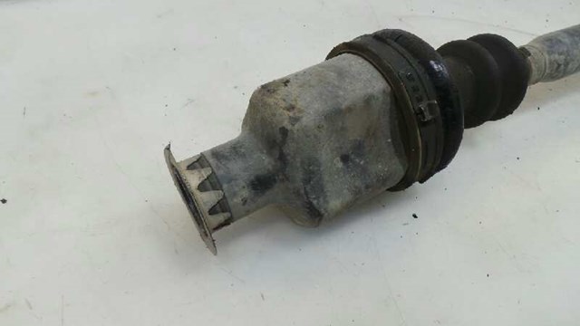 RENAULT 8200985007 Правая полуось в наличии Черкассы