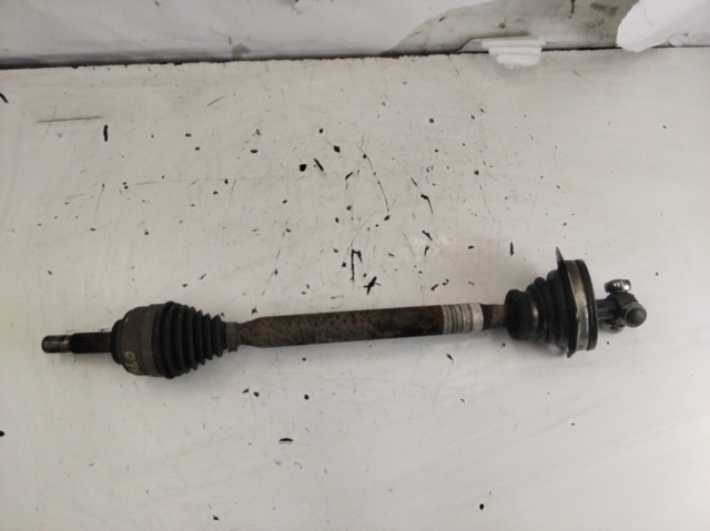 RENAULT 8200985010 Левая полуось в наличии Полтава