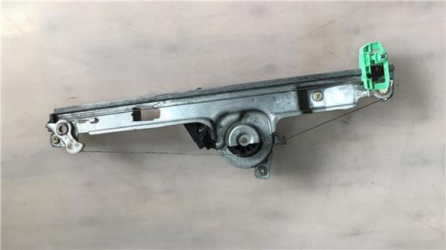 RENAULT 8201010936 Стеклоподъемник передней правой двери в наличии Сумы