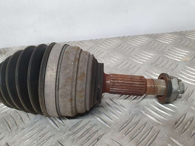 RENAULT 8201052989 Полуось (привод) передняя правая в наличии Каменское