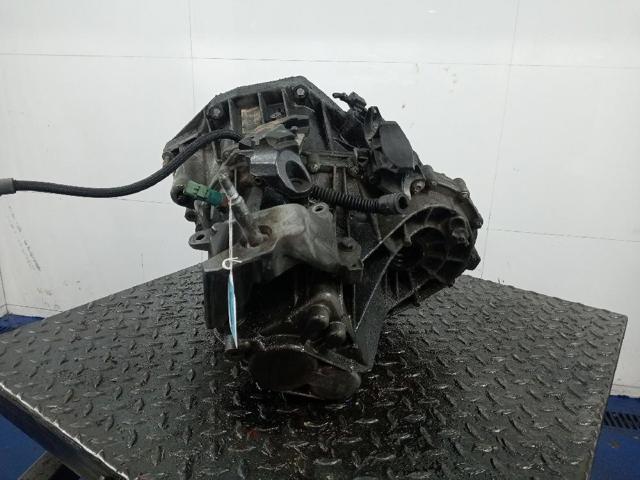 RENAULT 8201184199 КПП в сборе (механическая коробка передач) в наличии Украина