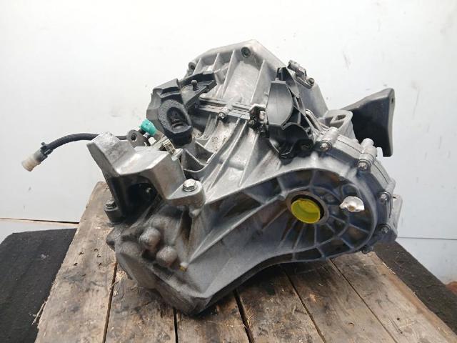 RENAULT 8201184423 КПП в сборе (механическая коробка передач) в наличии Ужгород