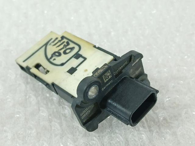 Sensor de fluxo (consumo) de ar, medidor de consumo M.A.F. - (Mass Airflow) 8201267959 NISSAN