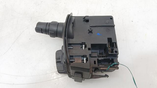 RENAULT 8201359195 Правый подрулевой переключатель в наличии Украина