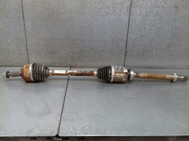 8201505574 RENAULT Правая полуось купить в Житомир