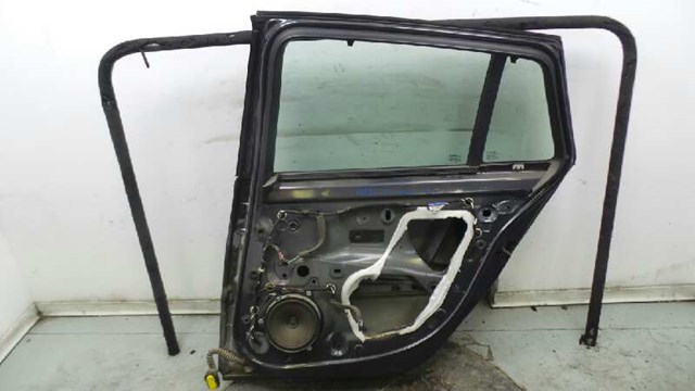 821000023R RENAULT Дверь задняя правая купить в Павлоград