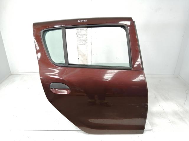 Porta traseira direita 821002434R Renault (RVI)