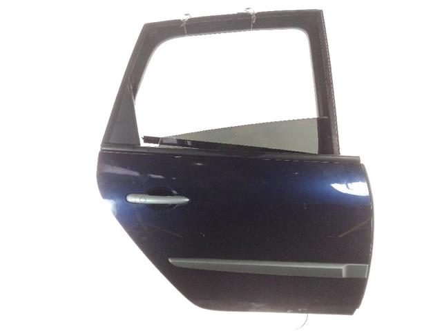 Porta traseira direita 821005158R Renault (RVI)